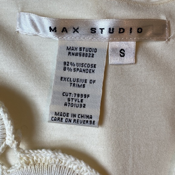 Y2K Max Studio crochet cut out swing tank tunic. S - Picture 9 of 9